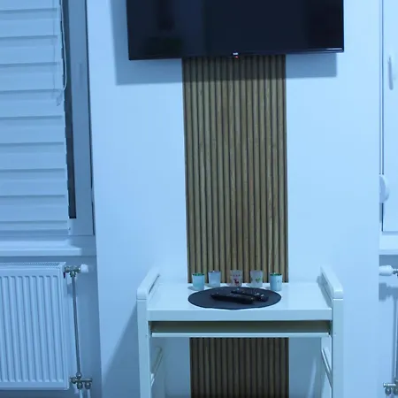 Lotus House Lägenhet Zrenjanin