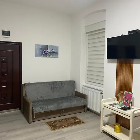 Lotus House Ζρένιανιν