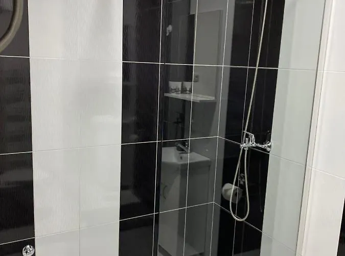 Lotus House Διαμέρισμα Ζρένιανιν