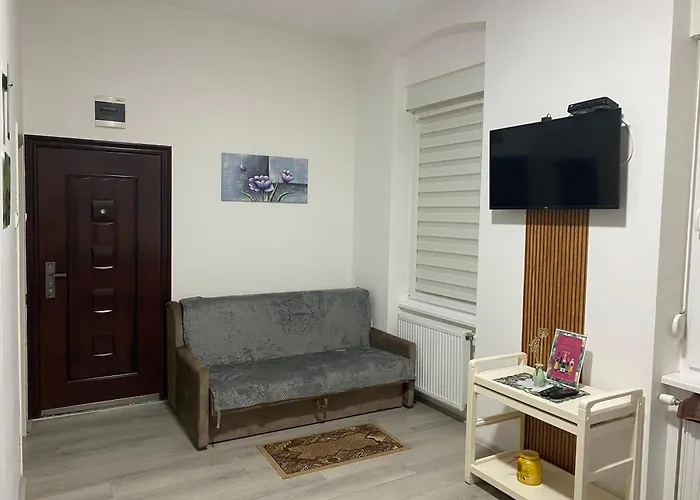 Lotus House Ζρένιανιν